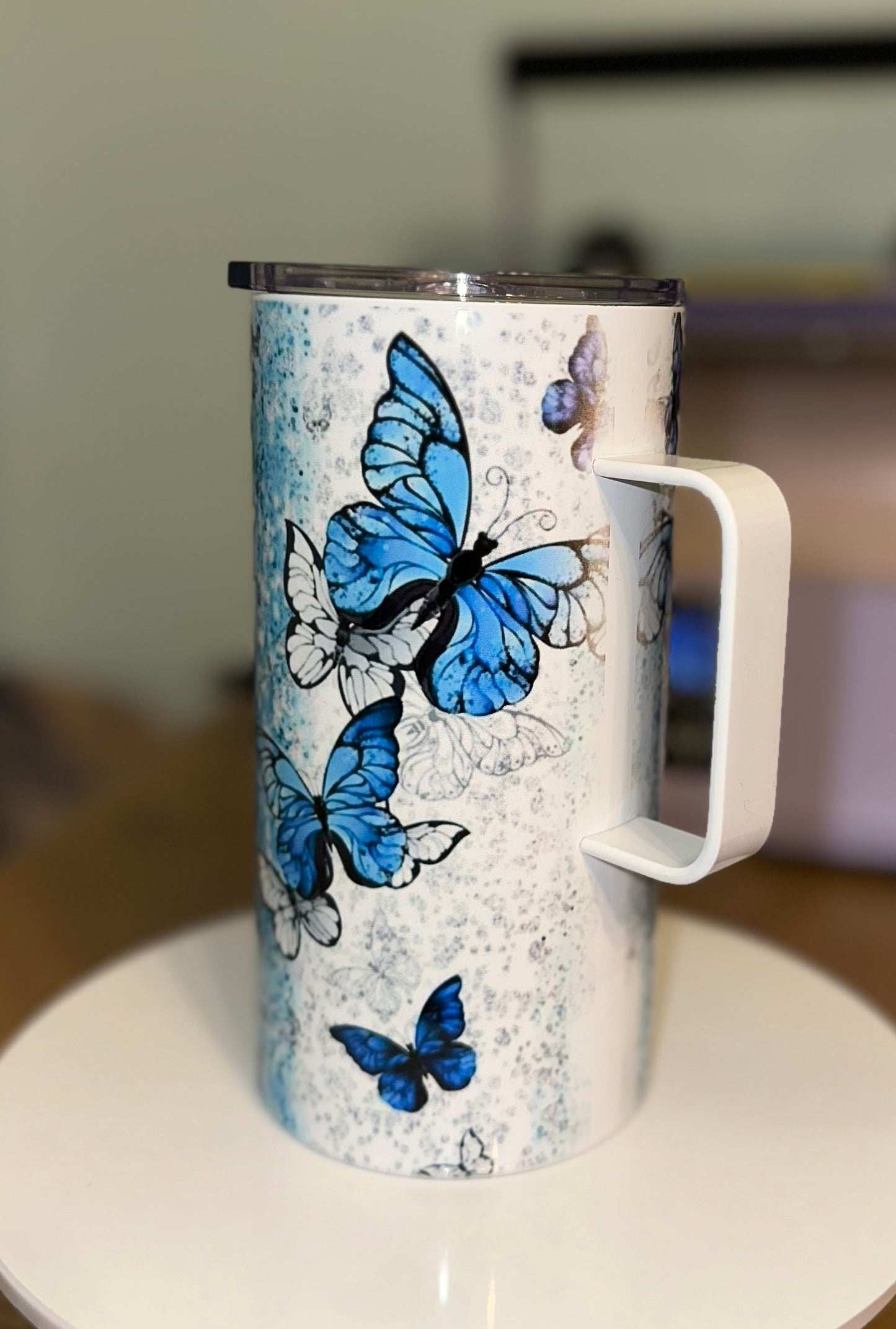 Butterfly tumbler with Handle